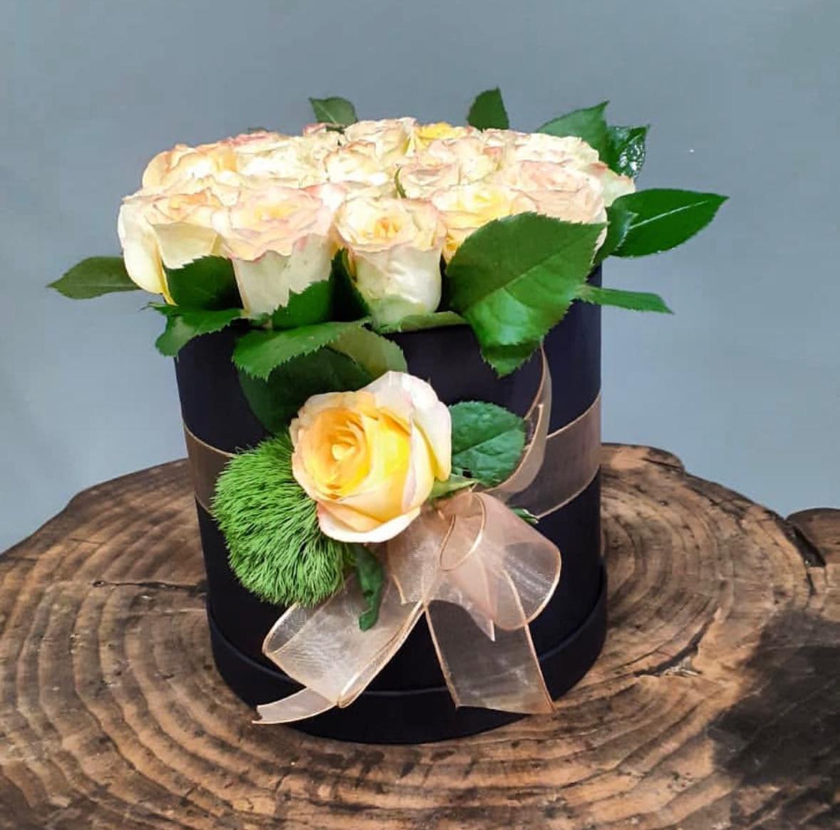 15'li beyaz Gül arajmanı